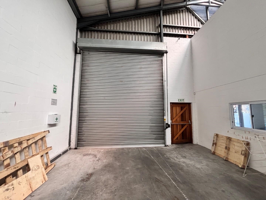To Let commercial Property for Rent in Montague Gardens Western Cape